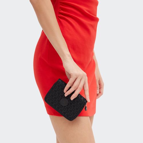 image-b9f42d209c31469c9367b8c4296133ba