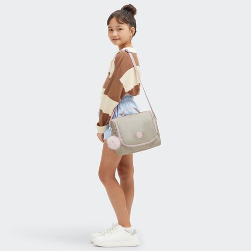 image-cdc8651b966f43fd80db4fbb4b435e62