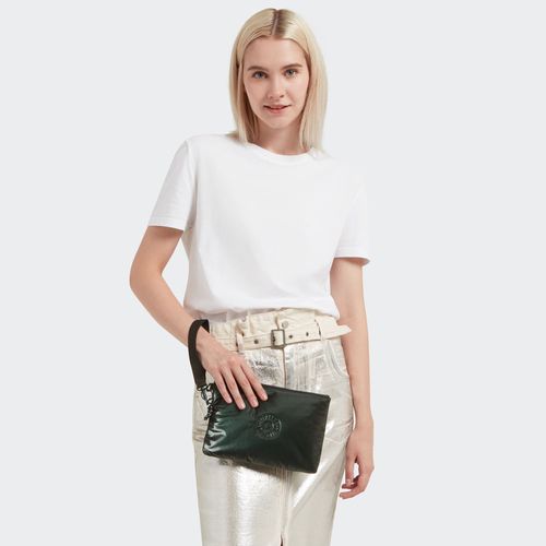 image-f93b37403c3a4b36ad14f5b6f7c46423